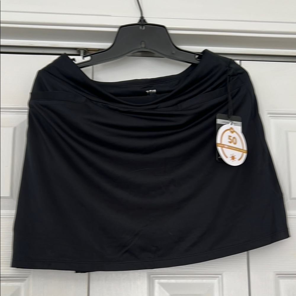 Tail- Black Women's Skirt / shorts size S